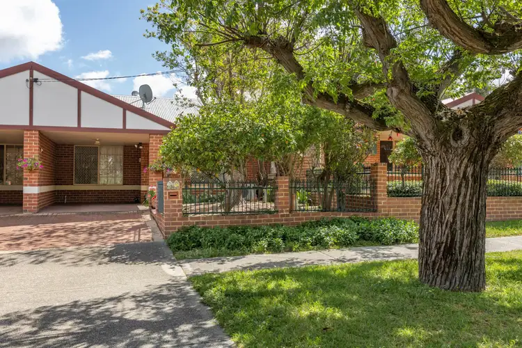 4/96 Helena Street, Guildford WA 6055