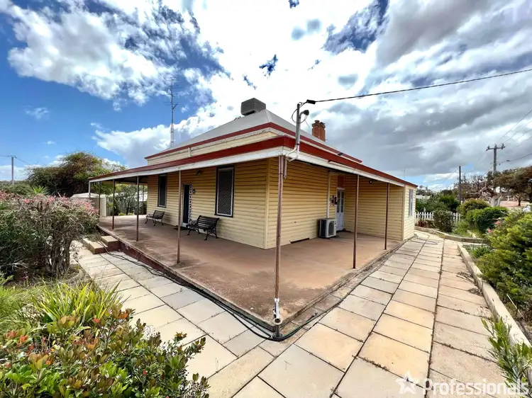 14 Lockyer Street, Goomalling WA 6460
