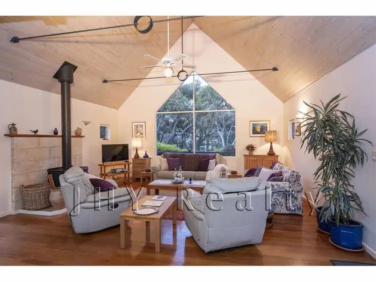 38 Eagle Bay Road, Eagle Bay WA 6281
