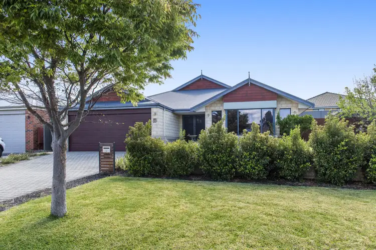8 Yarwood Nook, Aveley WA 6069