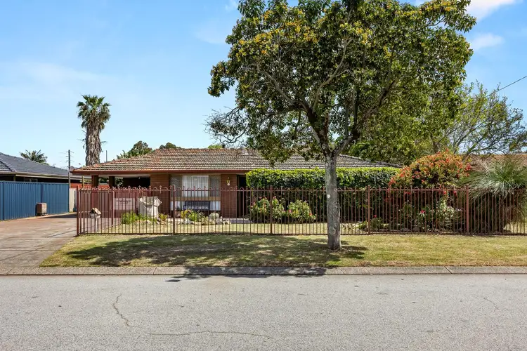6 Peel Court, Armadale WA 6112