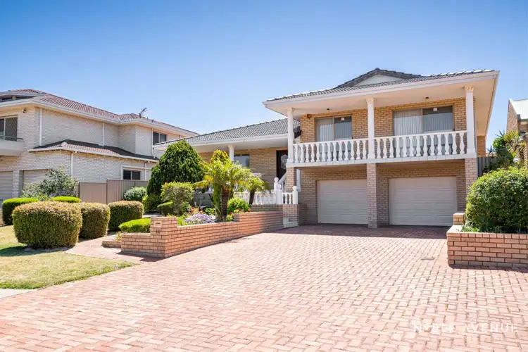 10 Ashmore Way, Sorrento WA 6020