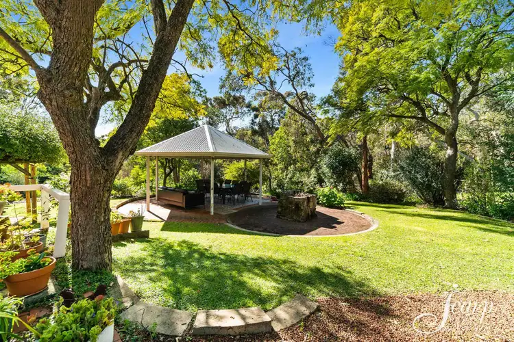 23 Gooseberry Hill Road, Gooseberry Hill WA 6076