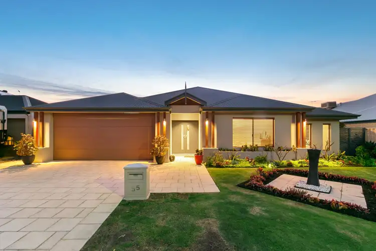 55 Chivalry Way, Atwell WA 6164
