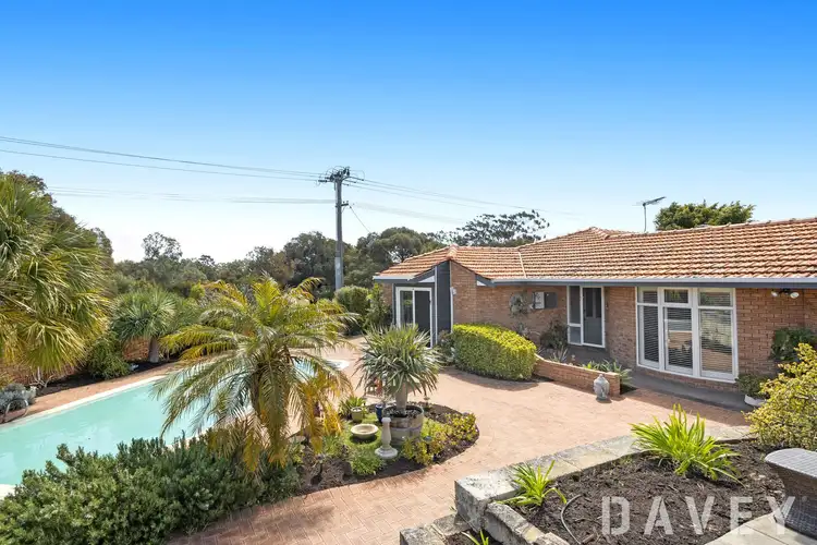 1 Cador Court, Carine WA 6020