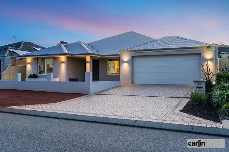 28 Starbush Gardens, Success WA 6164