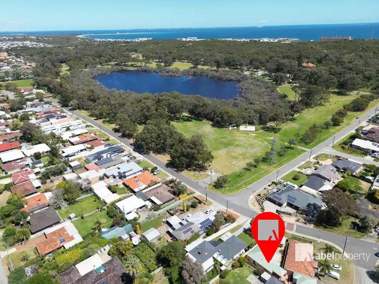 10 Glenister Road, Hamilton Hill WA 6163