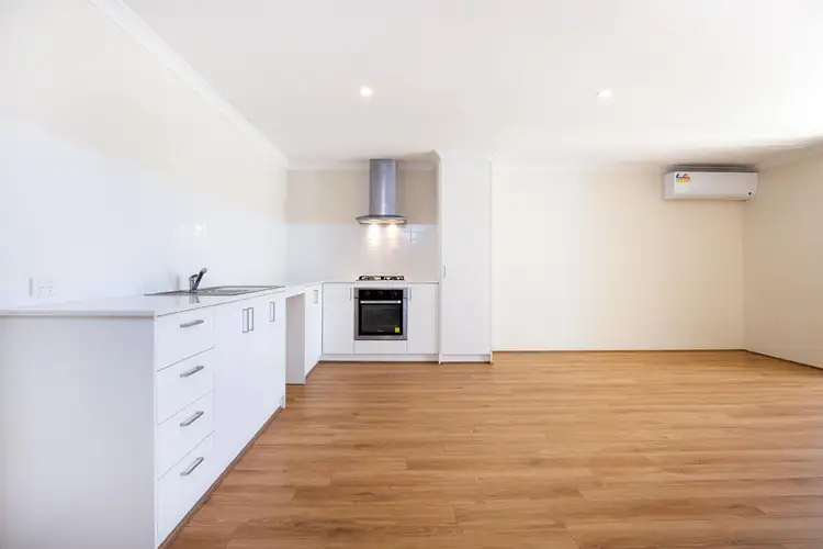 Seventh view of Homely unit listing, 4/35 Morrison Road, Woodbridge WA 6056