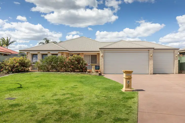 8 Bohemia Court, Helena Valley WA 6056
