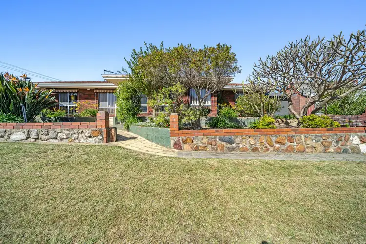 26 Acacia Way, Duncraig WA 6023