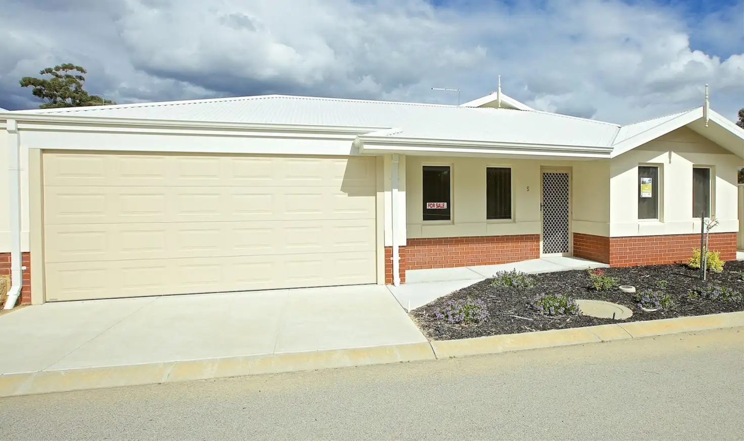 Main view of Homely retirement listing, 4/345 Hawtin Road, Forrestfield WA 6058