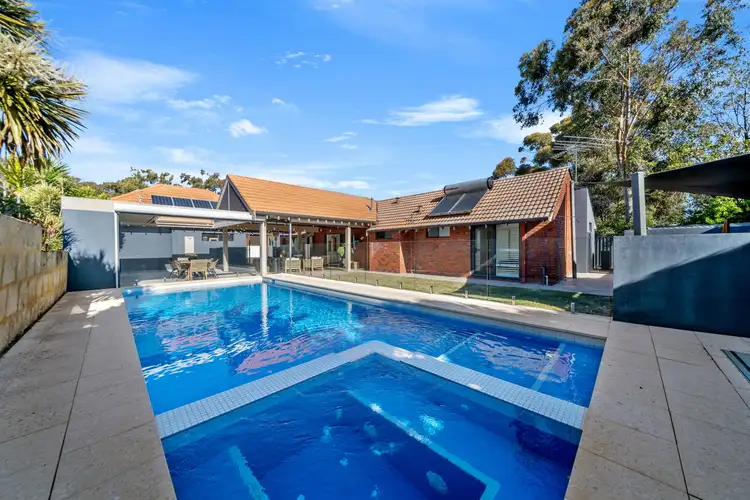 11 Templetonia Avenue, Sorrento WA 6020