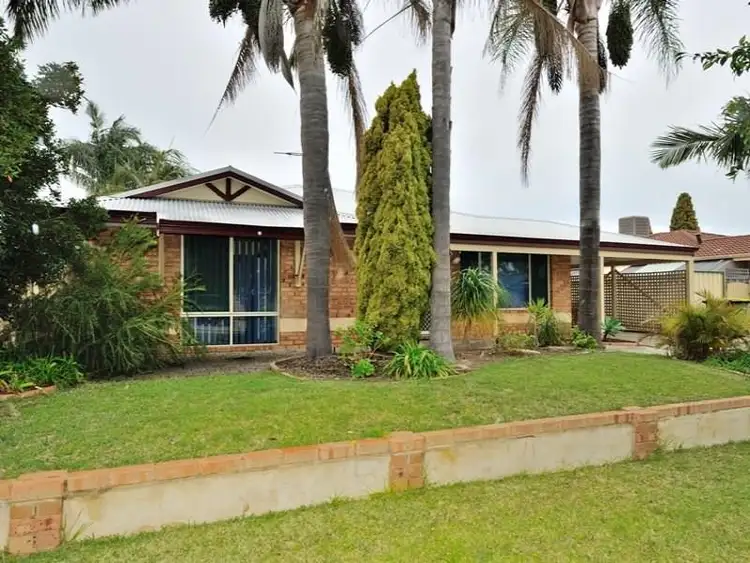 24 Eureka Place, Seville Grove WA 6112