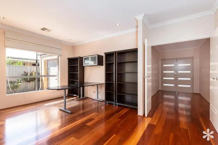 Second view of Homely house listing, 5 Bluebeech Way, Piara Waters WA 6112