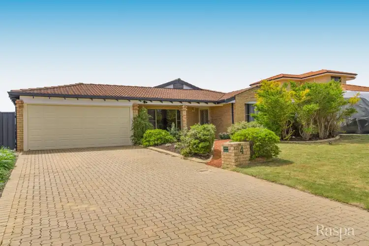 4 Longreach Parade, Coogee WA 6166
