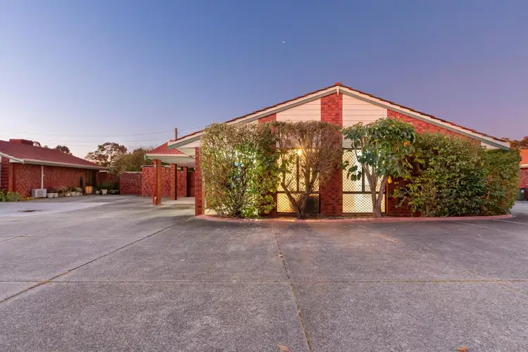 2/42 Walkington Way, Eden Hill WA 6054