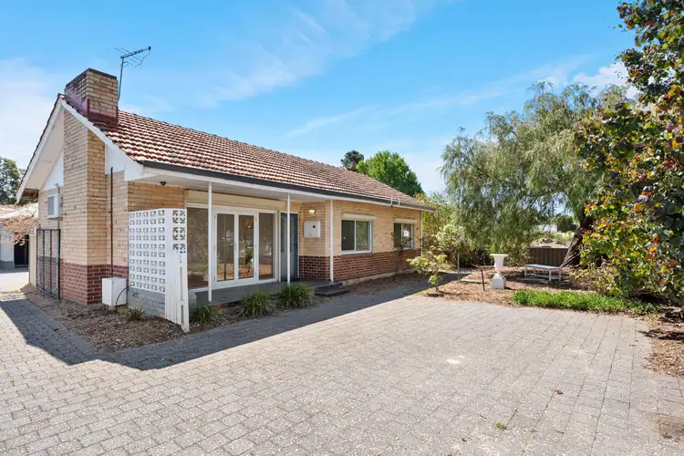 1/61 Thornlie Avenue, Thornlie WA 6108
