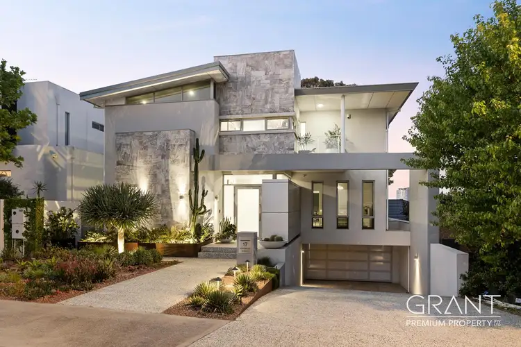 17 Rookwood Street, Mount Pleasant WA 6153