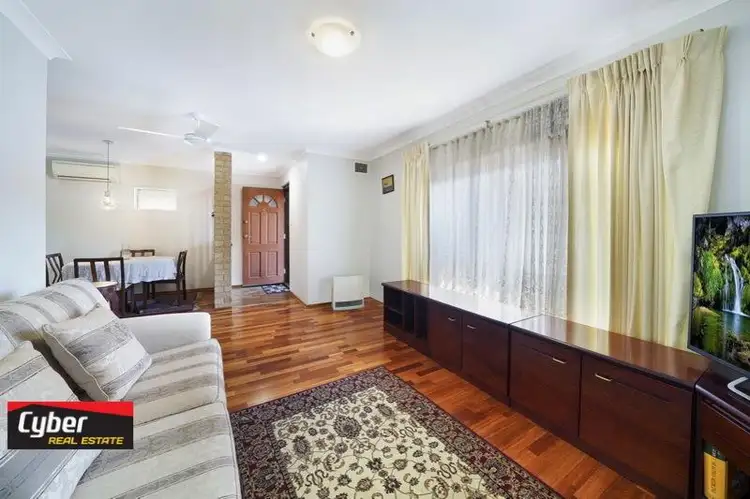 9/9-11 Mallard Way, Cannington WA 6107