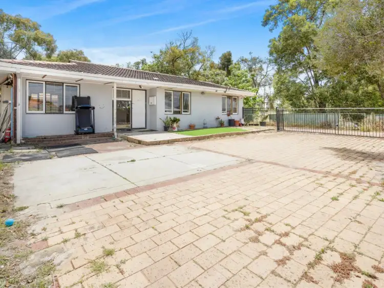 109 Nicholson Road, Lynwood WA 6147