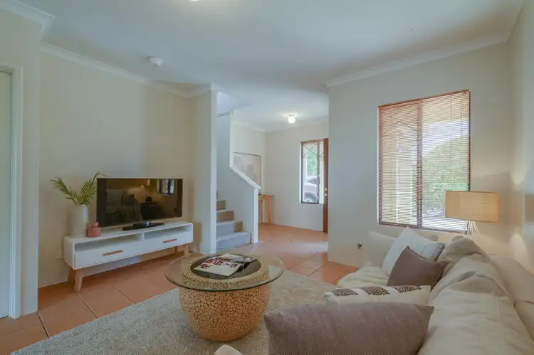 298B Harborne Street, Glendalough WA 6016