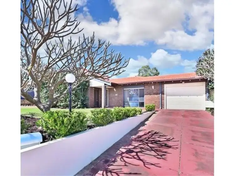4 The Ramble, Woodvale WA 6026