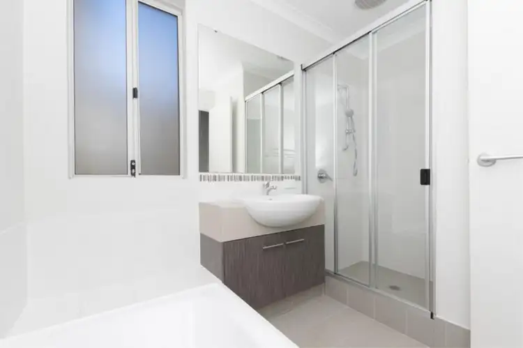Sixth view of Homely house listing, 2/5 Barmond Road, Cannington WA 6107