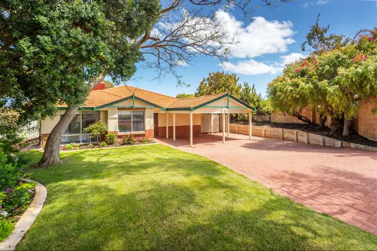 Fifth view of Homely house listing, 2 Greenock Gardens, Kinross WA 6028