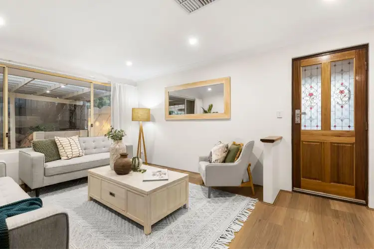 Sixth view of Homely house listing, 2 Greenock Gardens, Kinross WA 6028