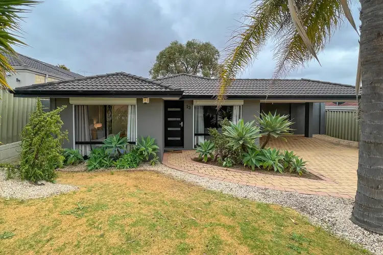13 Ranunculus Court, Beeliar WA 6164