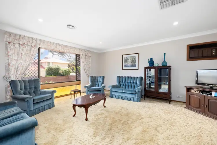 4 Pearson Crescent, Bull Creek WA 6149