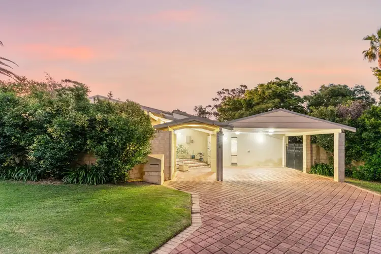 1 Topaz Place, Carine WA 6020