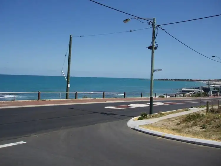 Second view of Homely house listing, 10 A Bettles Street, Marmion WA 6020