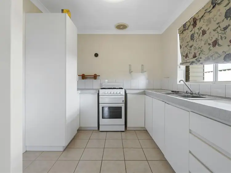 Fourth view of Homely villa listing, 6/15 Carnac Court, Gosnells WA 6110
