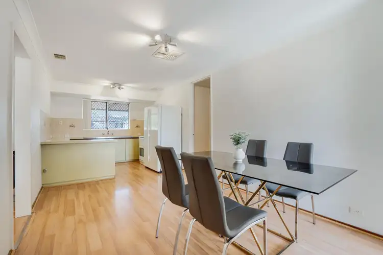 92 Connemara Drive, Thornlie WA 6108