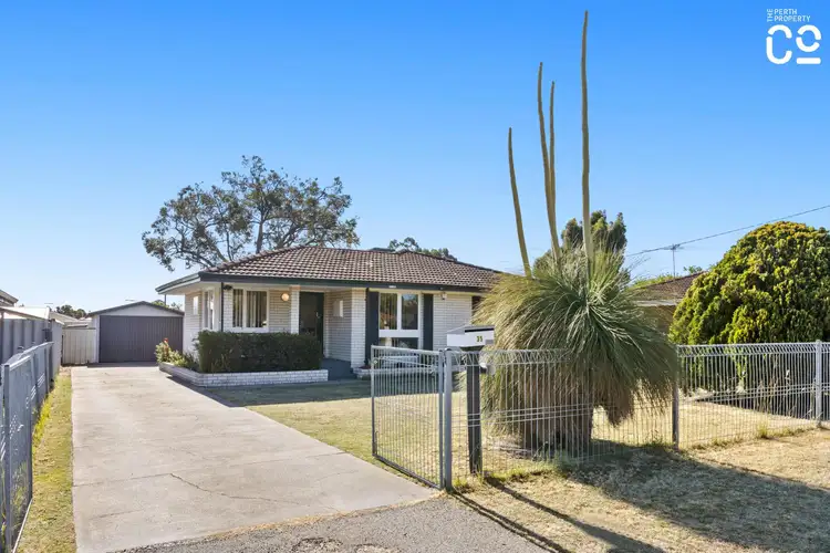 35 Golders Way, Girrawheen WA 6064