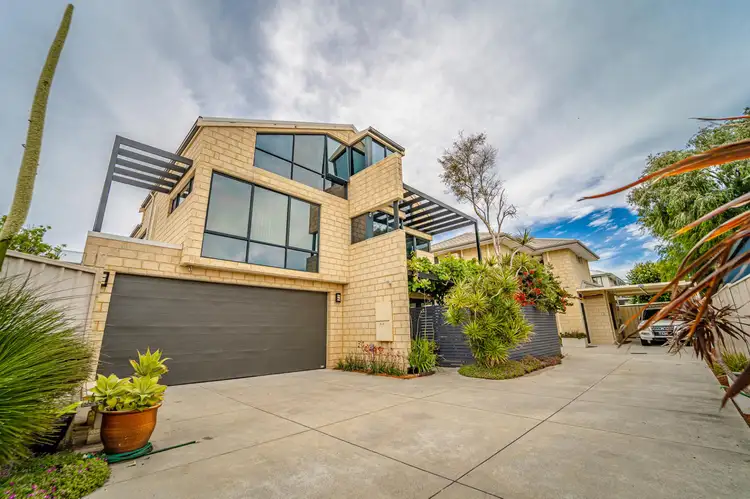 2/6 Lewington Street, Rockingham WA 6168