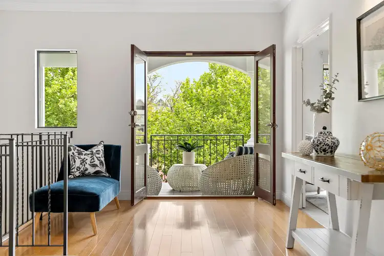 14 Juniper Bank Way, Subiaco WA 6008