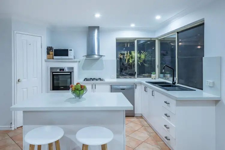 Seventh view of Homely house listing, 6 AIRDRIE CORNER, Kinross WA 6028