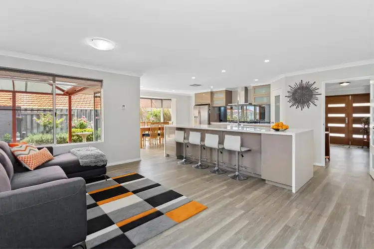 3 Ferndown Court, Currambine WA 6028