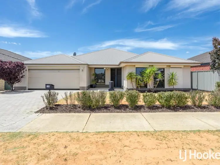 13 Cornforth Way, Piara Waters WA 6112