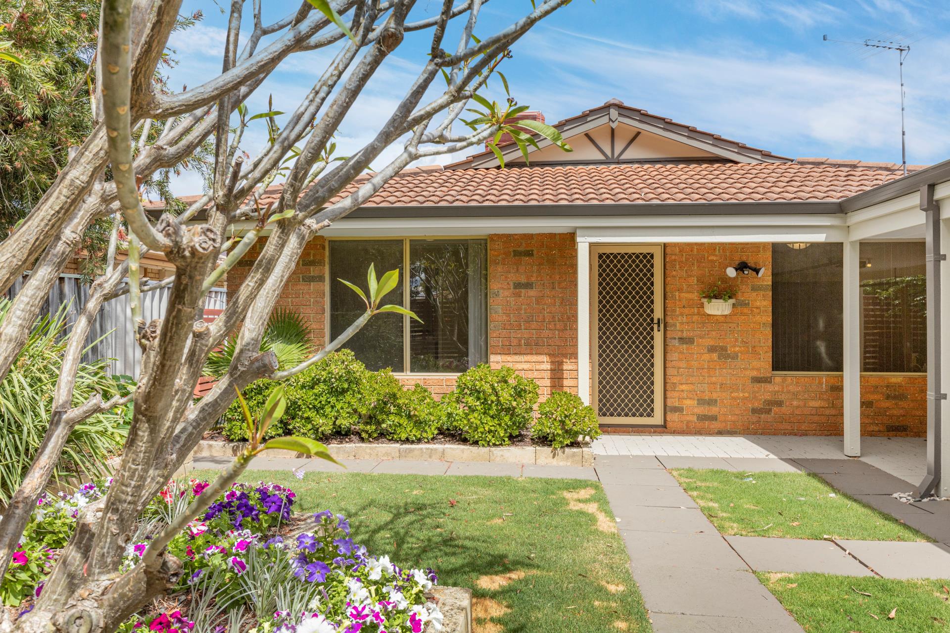 11 Ferrolana Court, Stratton WA 6056