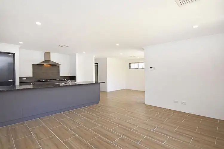 7 Ladybower Vista, Aveley WA 6069