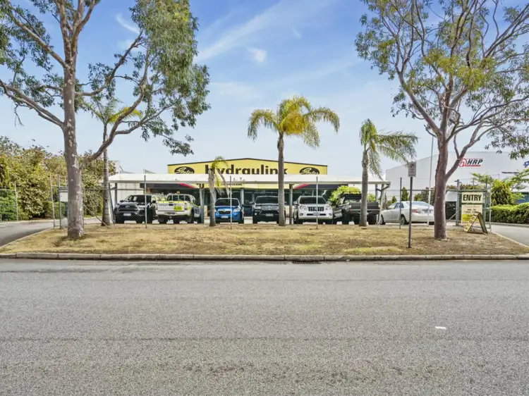 27 Canvale Road, Canning Vale WA 6155