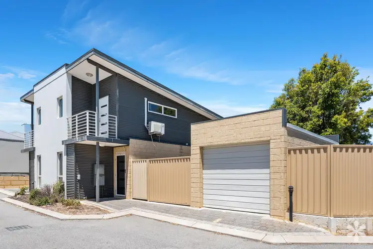 Second view of Homely house listing, 4/25 Southwell Crescent, Hamilton Hill WA 6163
