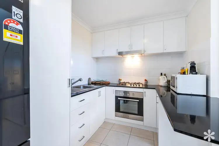 Sixth view of Homely house listing, 4/25 Southwell Crescent, Hamilton Hill WA 6163
