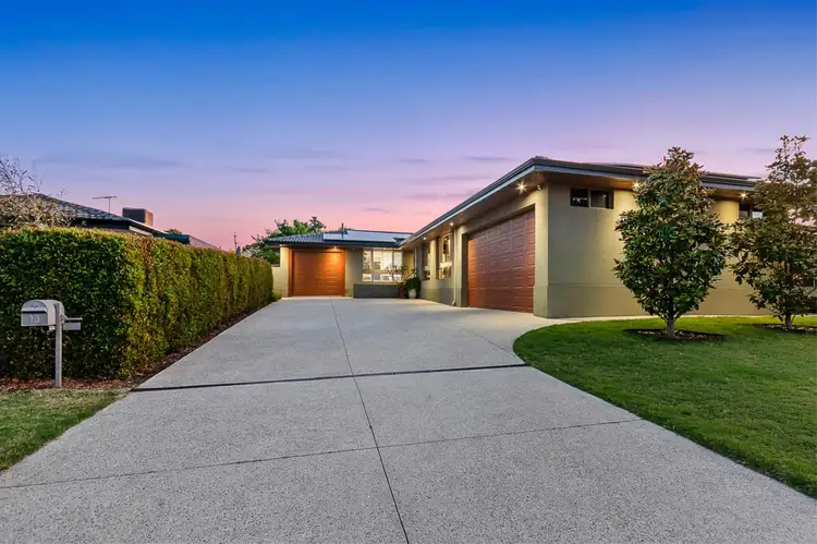13 Felstead Crescent, Hamersley WA 6022