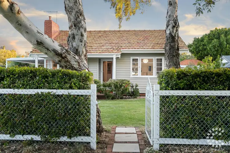 19 Harwood Street, Hilton WA 6163