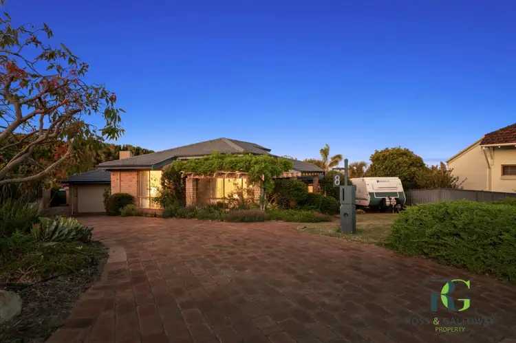 8 Callaway Crescent, Kardinya WA 6163