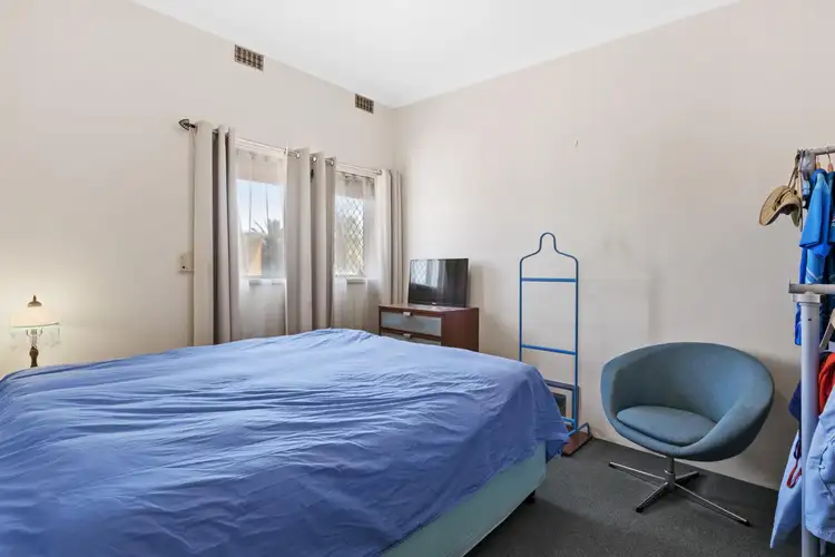 Fifth view of Homely semi-detached listing, 5B Upton Place, Langford WA 6147